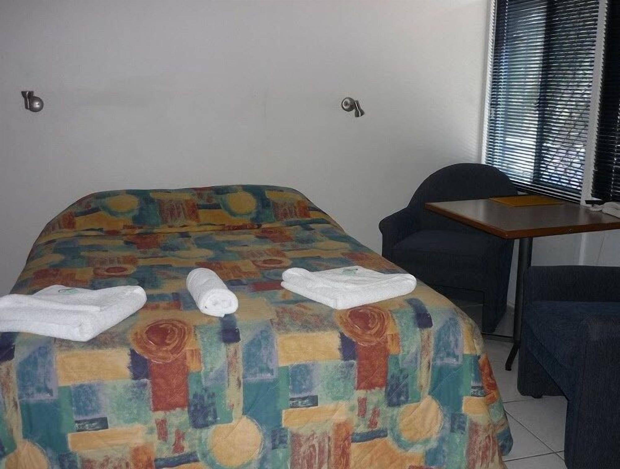 Strand Motel Таунсвилл Экстерьер фото