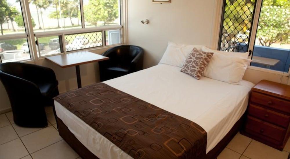 Strand Motel Таунсвилл Экстерьер фото